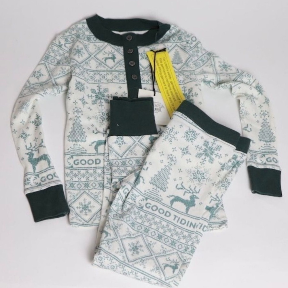 Hearth & Hand Kids' Reindeer Good Tidings 2pc Pajama Set, Green/Cream Size 18M